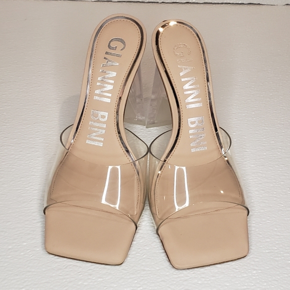 Gianni Bini NWOT Caylor Clear Square Toe Sandals - Picture 2 of 6